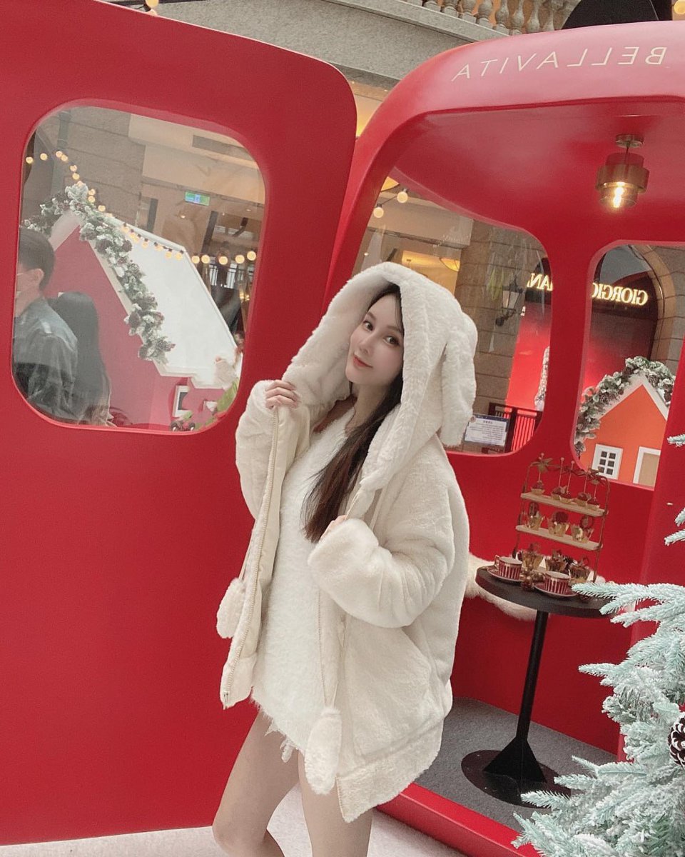 Me72858's tweet photo. It's beginning to look a lot like Christmas🎄🎁#Maxwell #mzhld #mssethi #MAMAAWARDS #Yash19 #Uyajola99 #ASTROSTUFFSPOPUPSTOREXBRIGHT #Efteling #qf292 #WDW #EdSheeranBKK #WS15thLIVE #Wallpapers #WFUMB2023 #DTN9397_review #DEBUTGROUPSPOILERALERT #AfDVerbotjetzt #ChristmasMovie2023 https://t.co/tGhXikURHB