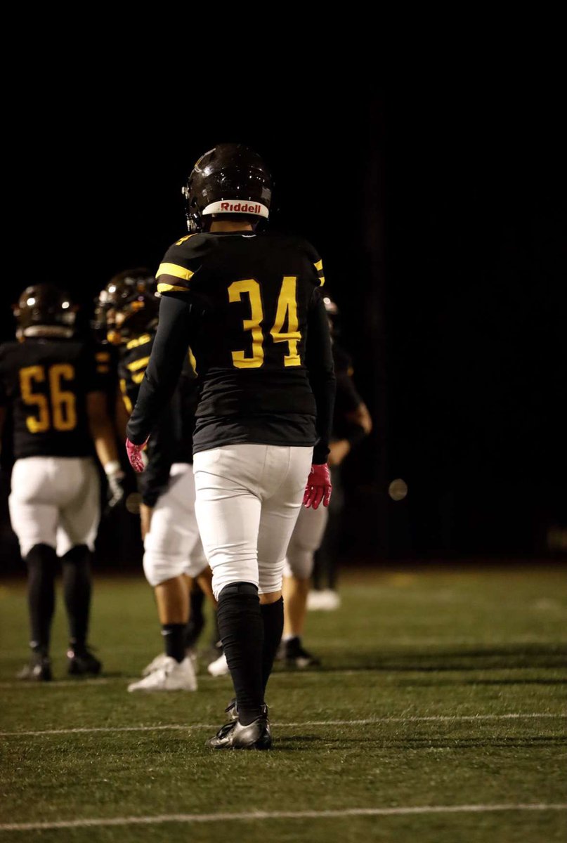 LeibChrist32879's tweet photo. 🚨6’1 190 Linebacker/DE🚨 looking for an opportunity to play at the next level. READY TO WORK!! LEADER AND GAMECHANGER!! 🚨103 tackles on the year 🚨 https://t.co/LdFrMLA6fr