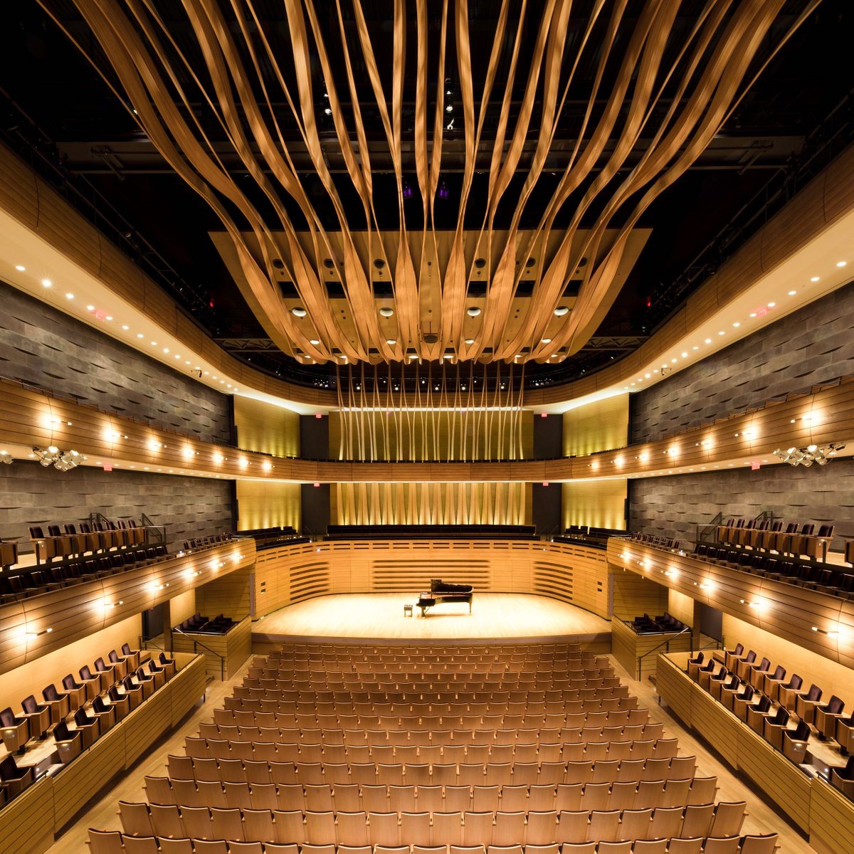 T_Blanchard's tweet photo. After a nice holiday break, we return to the road performing with my E-Collective and the Turtle Island Quartet in Toronto at #Koerner Hall, the crown jewel of The Royal Conservatory's headquarters, on December 9. Tickets are still available here: https://t.co/mjCGSKF2Mj https://t.co/hJ6bj7hQ8u