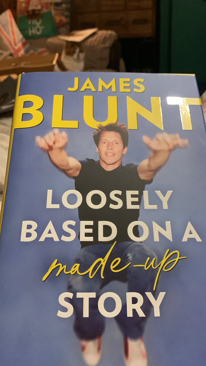Weightylass's tweet photo. After hearing the interview on Chris Moyles….I had to treat myself, sod waiting for Christmas 👅 🍑 ! @RadioX @ChrisMoyles @JamesBlunt https://t.co/3FNl7tLfml