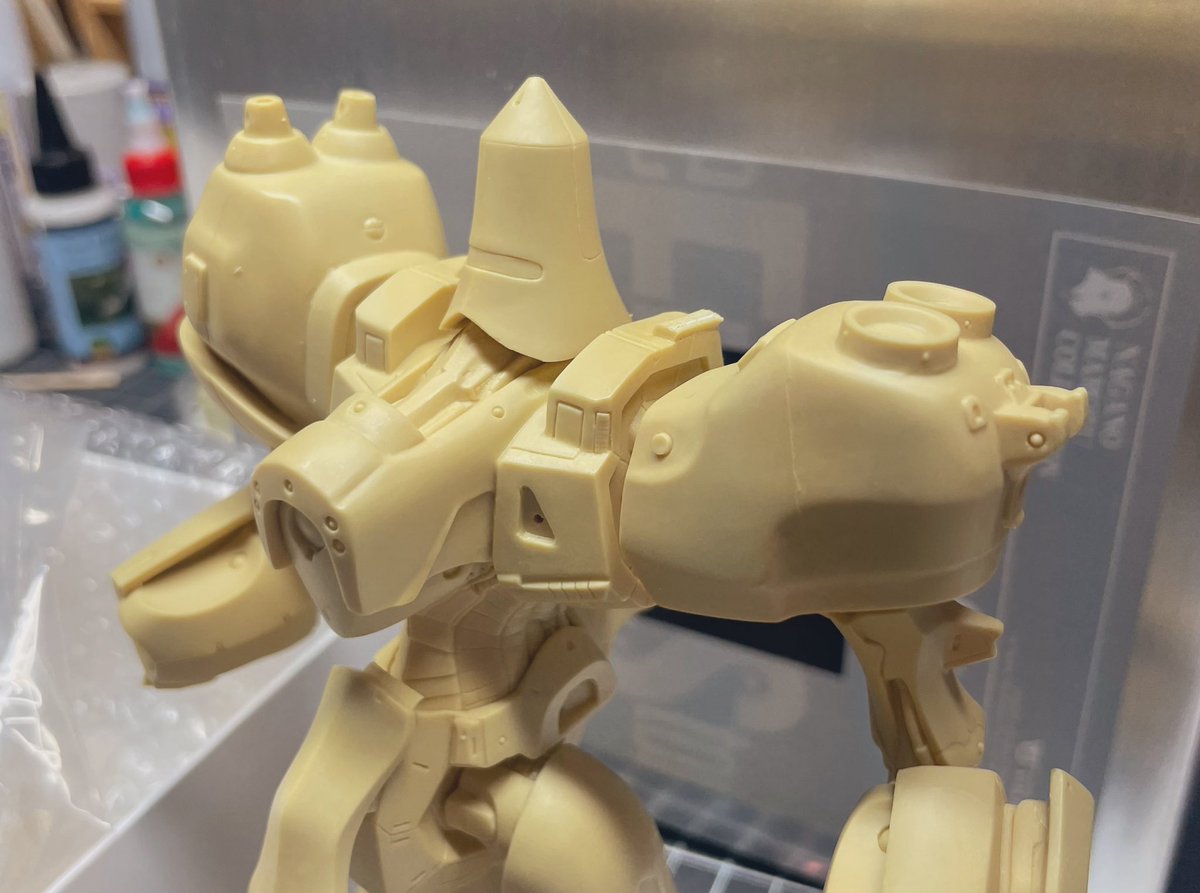 galexart's tweet image. I’m leaning toward Blue Armor. The part count is lower. Nice simple build. Btw, these photos are with no pins! #fss_jp #fivestarstories #mechamodelkit