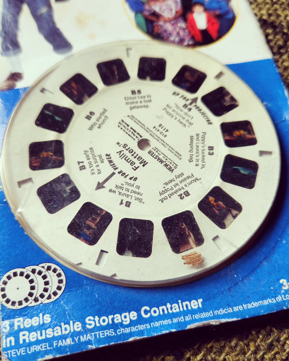 hilary_hildo13's tweet image. Score 💙 #familymatters #viewmaster #urkel #90s #tyco