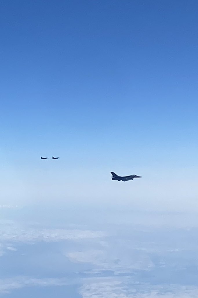 312Cdt's tweet photo. Happy 72nd birthday 312 Sqn. Sons of Bonzo! #howwasyourfriday?! https://t.co/uB84caMgzN