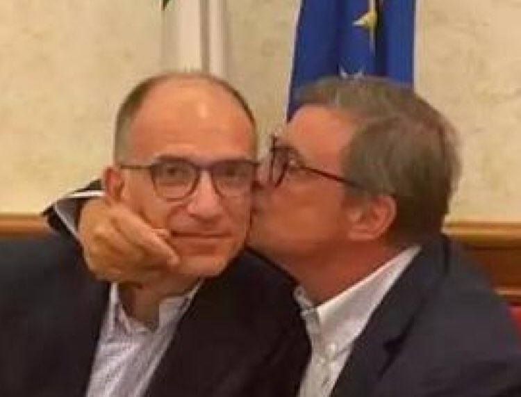 1Poster1's tweet image. Le comiche di #Calenda e #Bonetti
