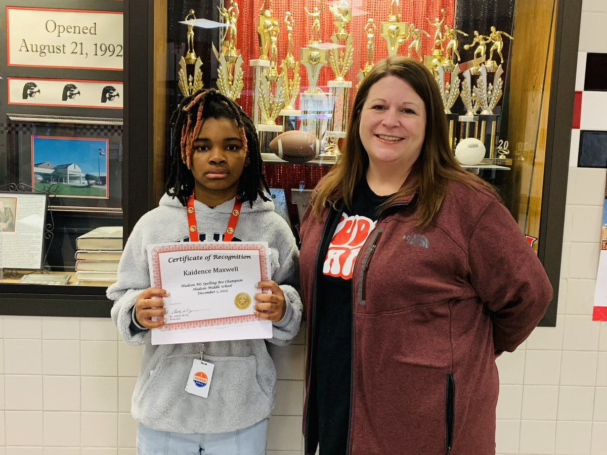 Hudson_Hawks's tweet photo. Let’s hear it for our HMS Spelling Bee Winner 🏆 We are so proud of you! #soarhawkssoar #keepsoaring https://t.co/THMsHDFlPH