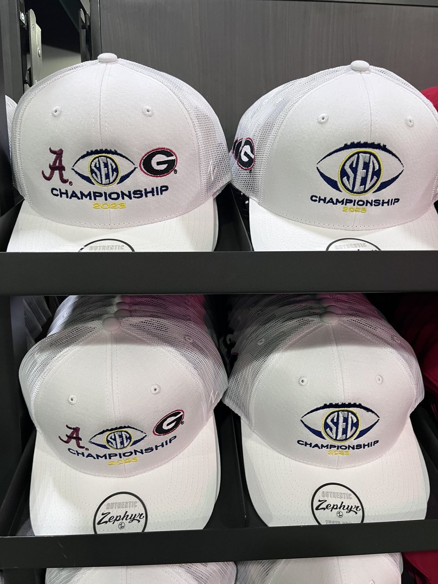 BassinDawg's tweet photo. #Dawgs SEC Championship Merch.
Spend ALL your money!
π―πΆππ #GoDawgs #SECFanfare https://t.co/MK3ypKMhxs