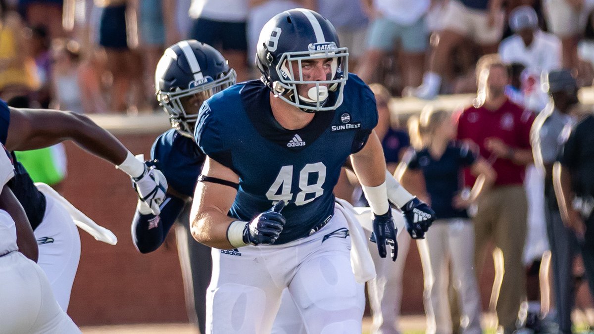 Elite_40's tweet photo. Young TE coach with a 'rising star' grade our CRI [coach rating index]

His career TE coach grade is in the top 40% of ALL TE coaches since '10 with a higher ceiling

Juston Wood is a solid option to consider for any new Head Coach looking for young up &amp; coming staff #CFBElite40 https://t.co/iCY9cBCSqz