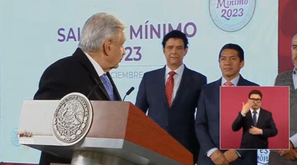 AlexAvilesGomez's tweet image. 📌 Los primeros minutos de este mes, la #CONASAMI, por unanimidad, acordó incremento al #salariominimo de 20%

El #salariominimo gral pasa de $207.44 a $248.93

El #salariominimo en la frontera norte pasa de $312.41 a $374.89

El #salariominimo profesional se incrementa en un 20%