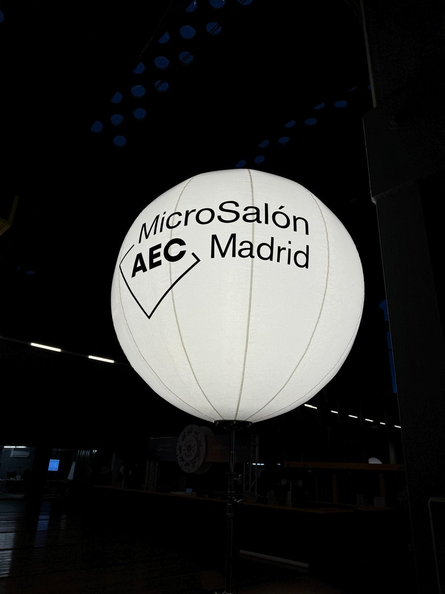 ICLSociety's tweet photo. Great to see so many of our corporate members exhibiting at the AEC’s Micro Salon in Madrid!  #icls #cineaec #iclsociety #event #show #members #iclsmembers #show #corporate #vendors #gaffer #programmer #rigging #lifeonset #madrid #spain https://t.co/XZEmiKtfYi