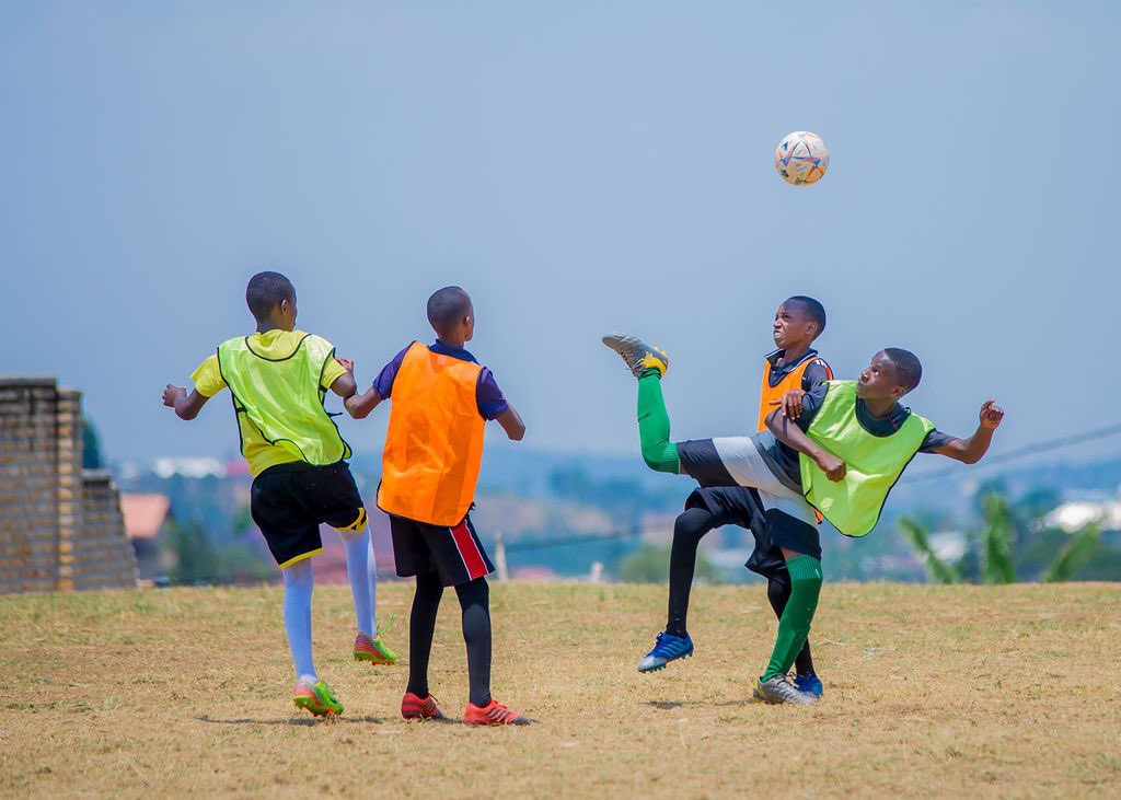 imfuraluc01's tweet image. #NationalTalentDay2023

I Huye ku munsi w’ejo no ku cyumweru Hateganyijwe igikorwa cy’Inyamibwa… 

2- 3/12/2023,

Ni igikorwa cya National Talent Day cyateguwe na @Rwanda_Sports ku bufatanye na Agence Française de Dévéloppement @AFD_France muri gahunda ya #IsongaProgram,…