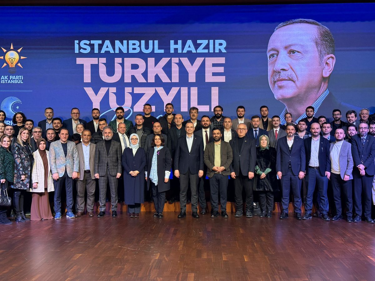 3 Kademe İlçe Yerel Yönetimler Birim Başkanları toplantımızı gerçekleştirdik. 
İstanbul için inandığımız yolda yürüyoruz. Kaldığımız yerden hizmete devam etmek için son 4 ay...

“YENİDEN İSTANBUL” diyerek hedefimiz 31 Mart 2024…

<a href="/osmannnurika/">Osman Nuri Kabaktepe</a> 
<a href="/akpartiistanbul/">AK Parti İstanbul</a>