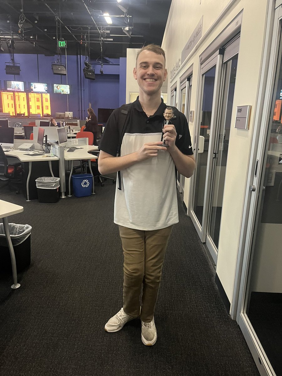 cody_marmon's tweet photo. Happy to get a Wally Award on my last day in the Phoenix Sports Bureau yesterday, and finishing up my senior presentation.

Ecstatic about what the sports media industry holds for me. Huge thanks to @PaolaBoivin and @shemarwoods for getting me where I am today. https://t.co/1OexK15CKx