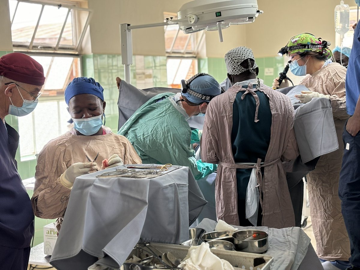 rparkMD's tweet photo. Last day in Malawi. Week of 17 challenging urethroplasty cases completed. Thank you  so much to the team in Malawi for the wonderful memories. 🙏@VUMCurology @nielsvjohnsen @kateh_014 https://t.co/ceMF0D5VVR