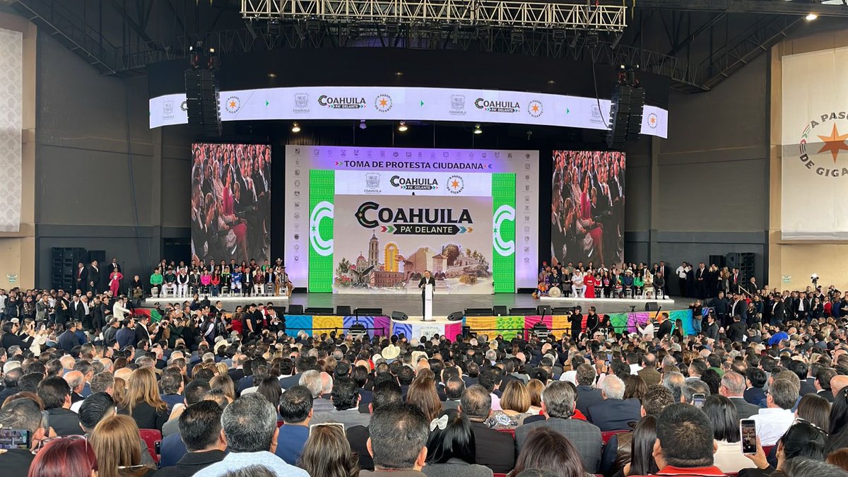 manolojim's tweet photo. En #Saltillo en nuestra toma de protesta ciudadana. #CoahuilaPaDelante #APasosDeGigante https://t.co/sYvNw3LEr4