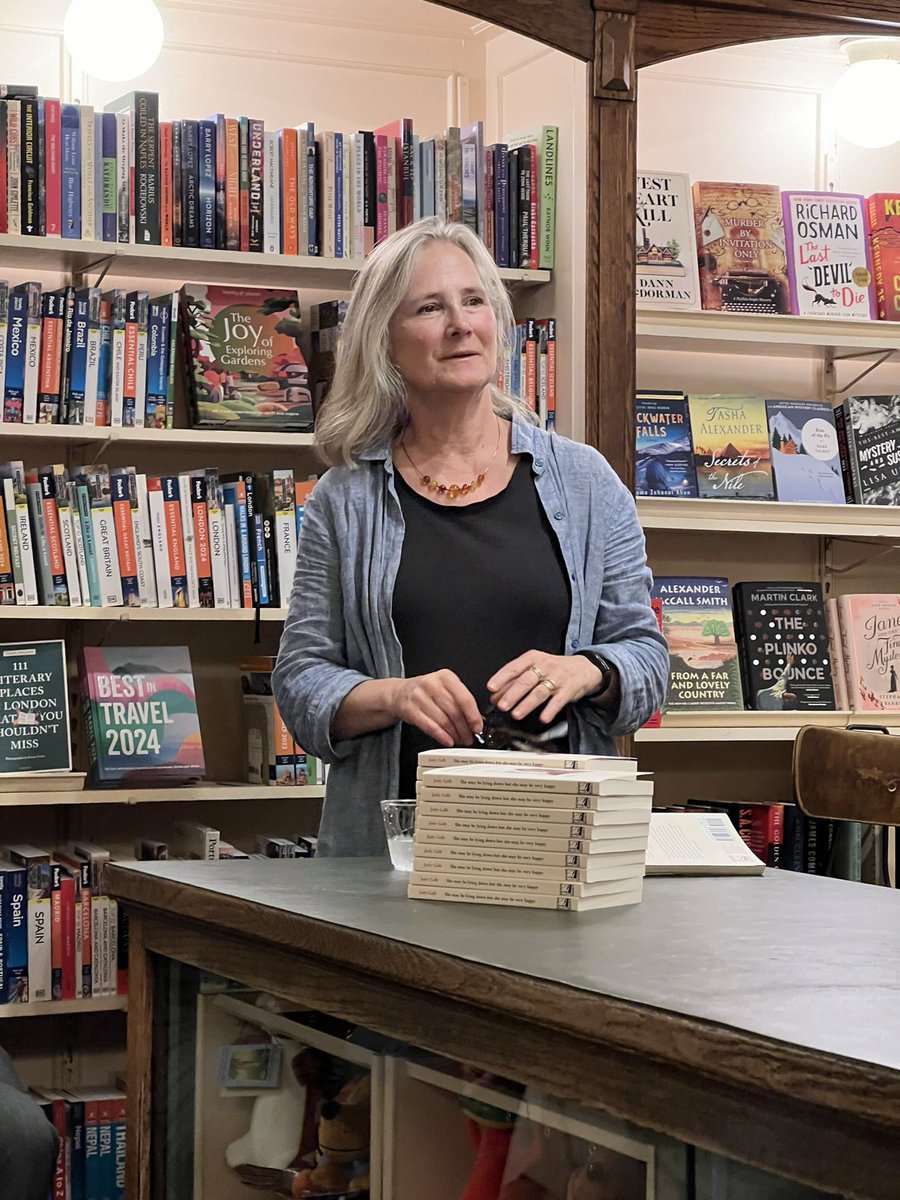 walkinglife's tweet photo. “this book may be brief, but it packs a lot into every chapter. Her use of brevity + language is astonishing for a first-time author.
VERDICT A short but emotional read. Great for memoir fans + patrons who don’t typically gravitate toward nonfiction.” -Library Journal https://t.co/ZrzZFabMgG
