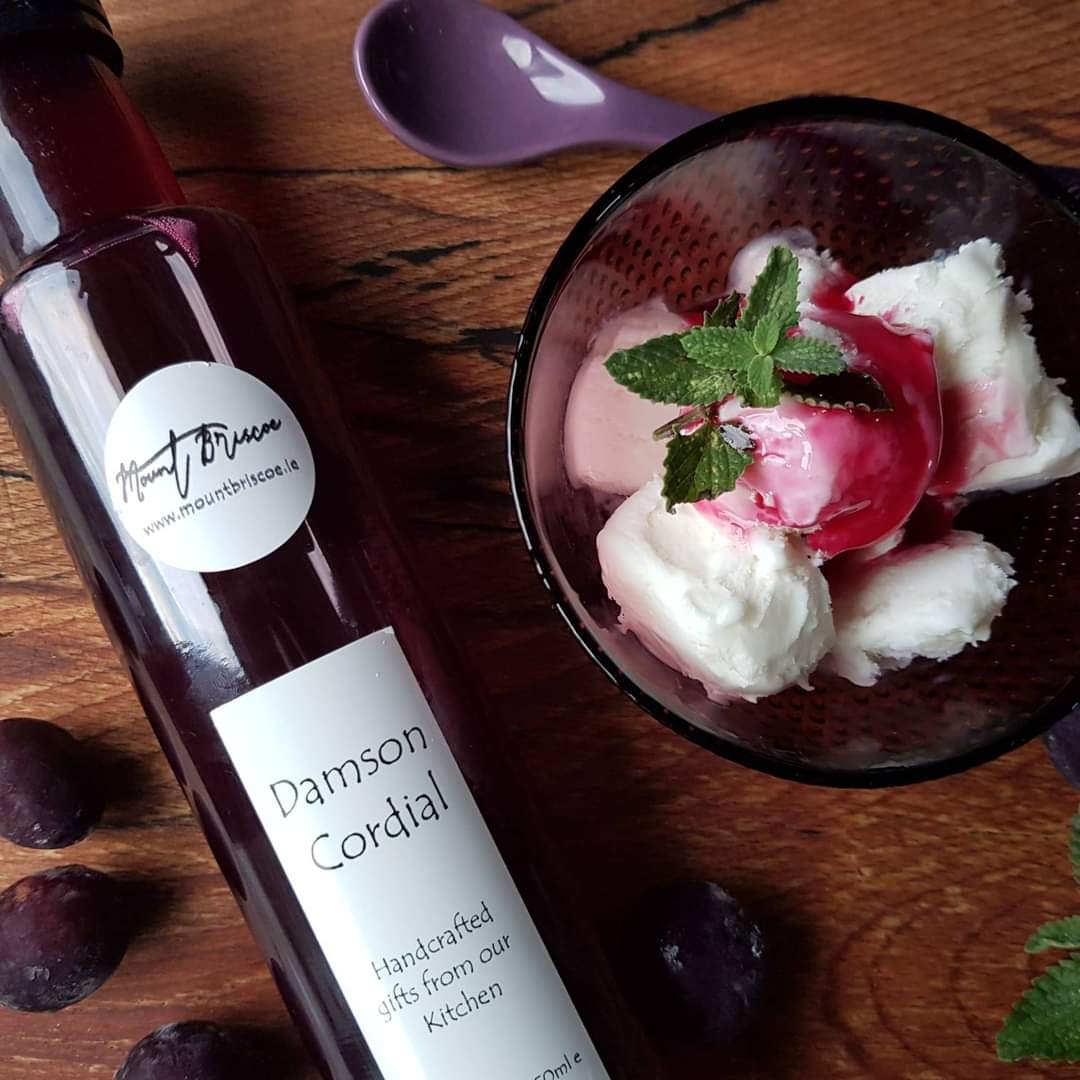 Mt_Briscoe's tweet photo. Our simply devine damson cordial, put in your cocktail, make a refreshing fizzy drink or drizzle over ice cream.
Available at our #Christmasfair Dec 10th
#MountBriscoeOrganicFarm
#organic #fruite
#ArtisanFood
#shoplocal
#Christmas
#Offaly https://t.co/j9iLz8iBAB