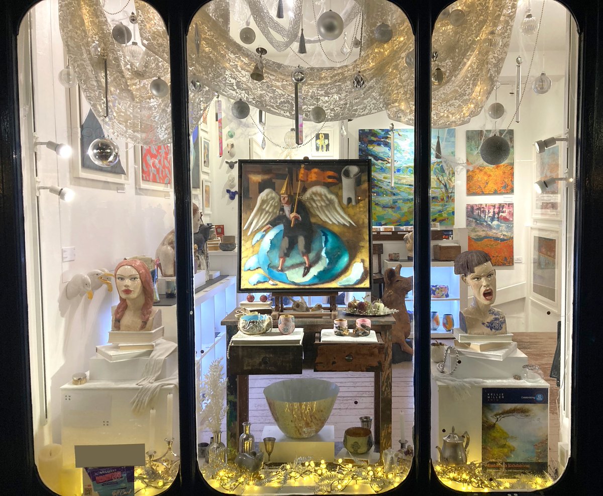 Winter Wonderland', our themed gallery Christmas Window for 2023 is here! 
Join us in The Lanes, Brighton tomorrow for our festive 'Small Business Saturday' 

Come and join in the festive fun at 20 Market St, Brighton along with #brillbrighton
#artgallery #smallbizsat #xmasgift