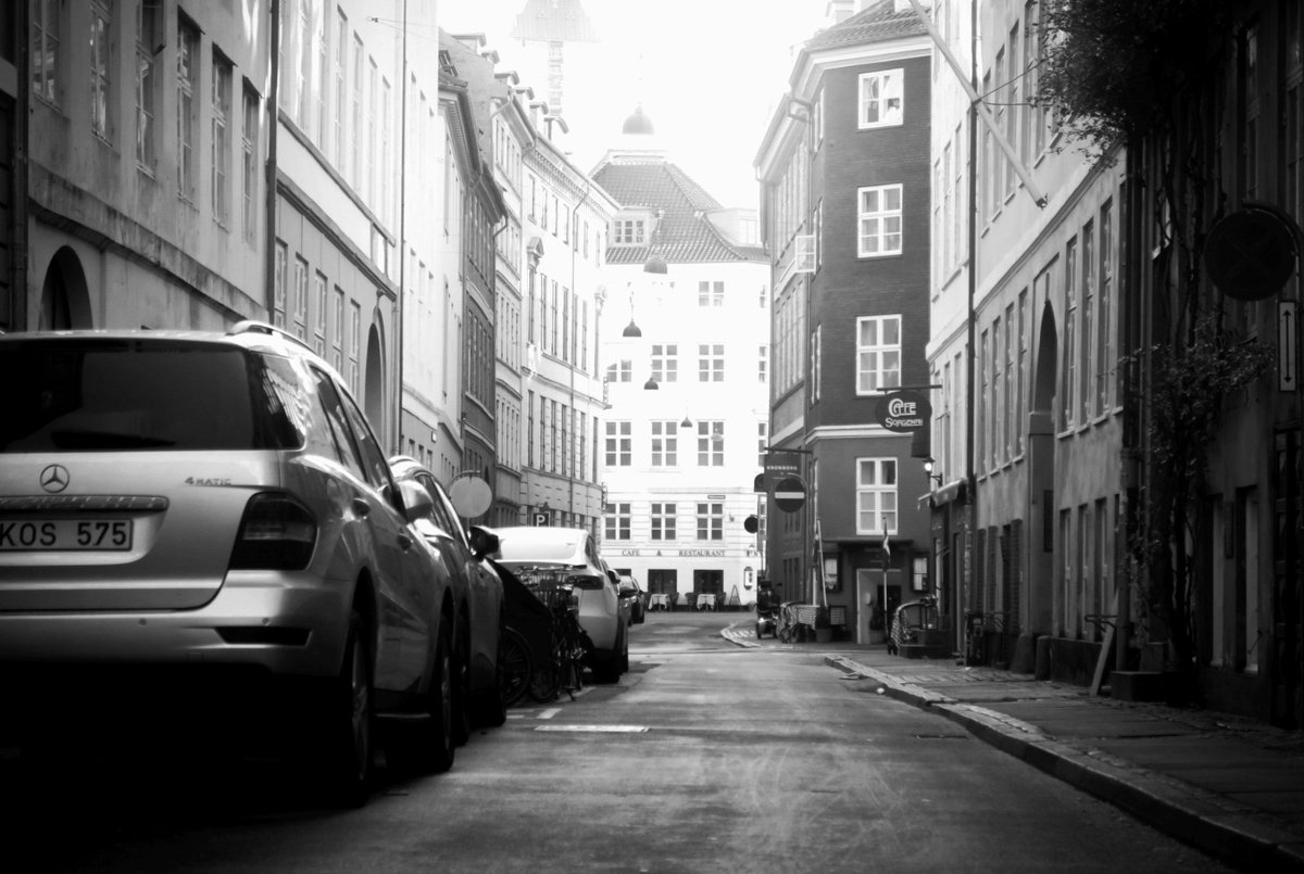 EmeraldHXH879's tweet photo. Copenhagen Black and White Photography collection.

Photo Taken: 26th of November 2023

Location: Copenhagen, Denmark 
#blackandwhite #photography #blackandwhitephotography #streetphotography 
#Copenhagen
#Denmark 
#bnw
#bnwphotography
#Monochrome
#Hellerup 
#CopenhagenAirport https://t.co/HC6dv782WS