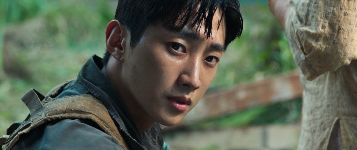 ljscentric's tweet photo. jung jinyoung as park chanyoung in #SweetHome2 
스위트홈2 (2023) — a scene stealer https://t.co/vFetFnwvSZ