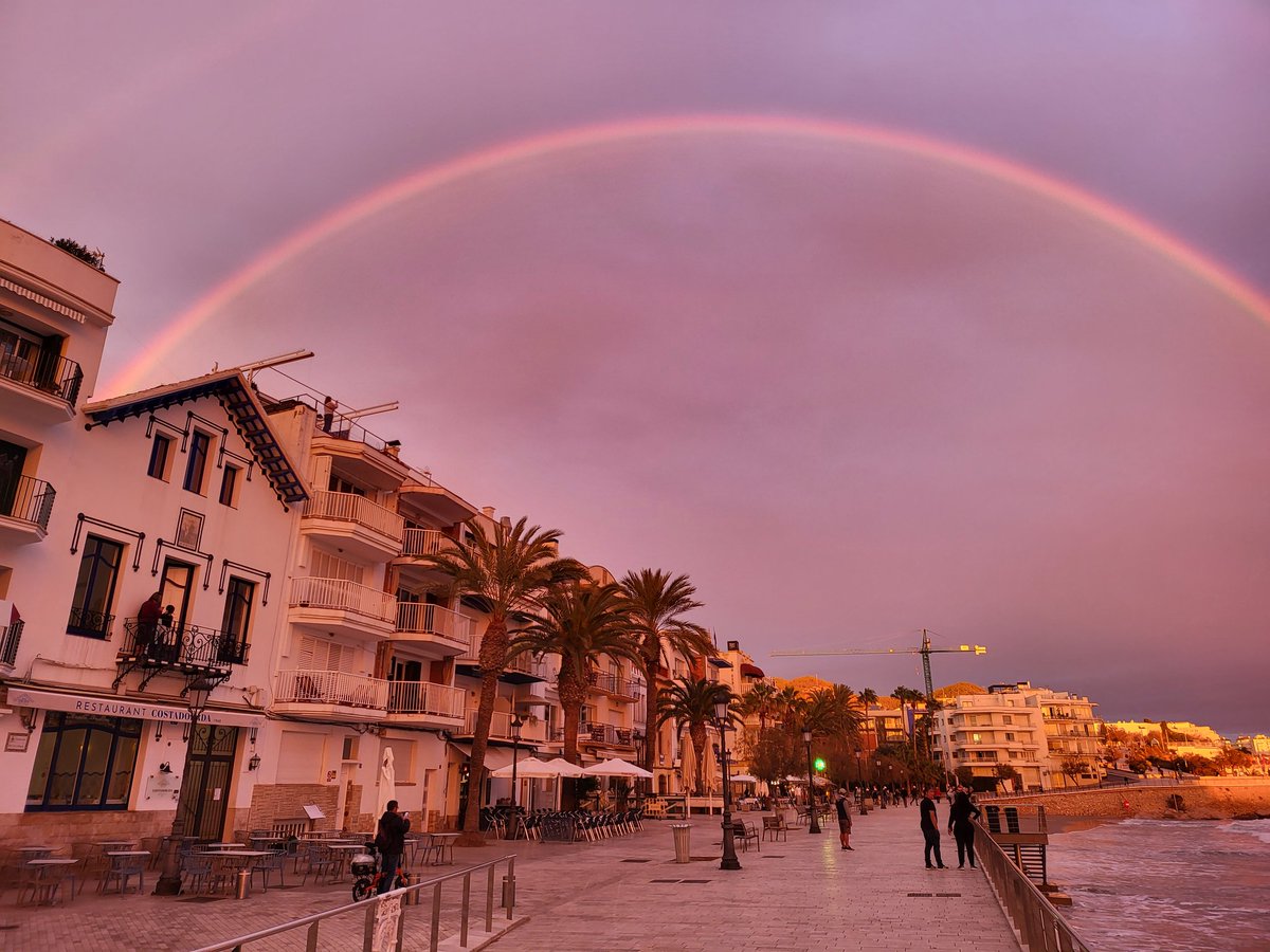 Joan1899's tweet photo. Sitges time! https://t.co/6nZqc9dIzU