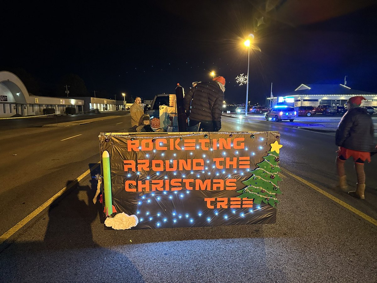 MshsRocketry's tweet photo. The MSHS rocketry team went “Rocketing Around the Christmas Tree”  last night in the Muscle Shoals Christmas parade. Back to work this weekend to aim for the @RocketContest national fly offs! https://t.co/QckIOLYJsT