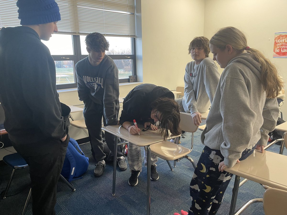 FTCSCFCHS's tweet image. Mrs Corbin&apos;s lifeguard class collaborating and playing classroom jeopardy to prepare for one of their exams to earn their lifeguarding certifications #WeAreFlashes