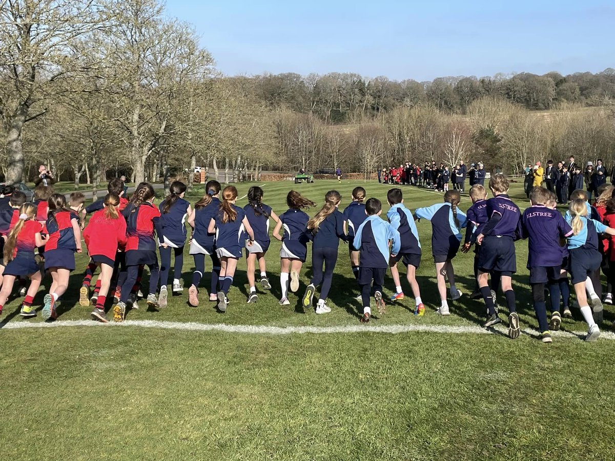 oratoryschool's tweet photo. #PartnershipsWeek: The Oratory provides local schools with #sport festivals throughout the year. Find out more, email reservations@oratory.co.uk. We're also proud of our #sport partnership with local #football team @GoringRobins. #PowerofPartnerships @schoolstogether @ISC_schools https://t.co/AlQJXVLVay