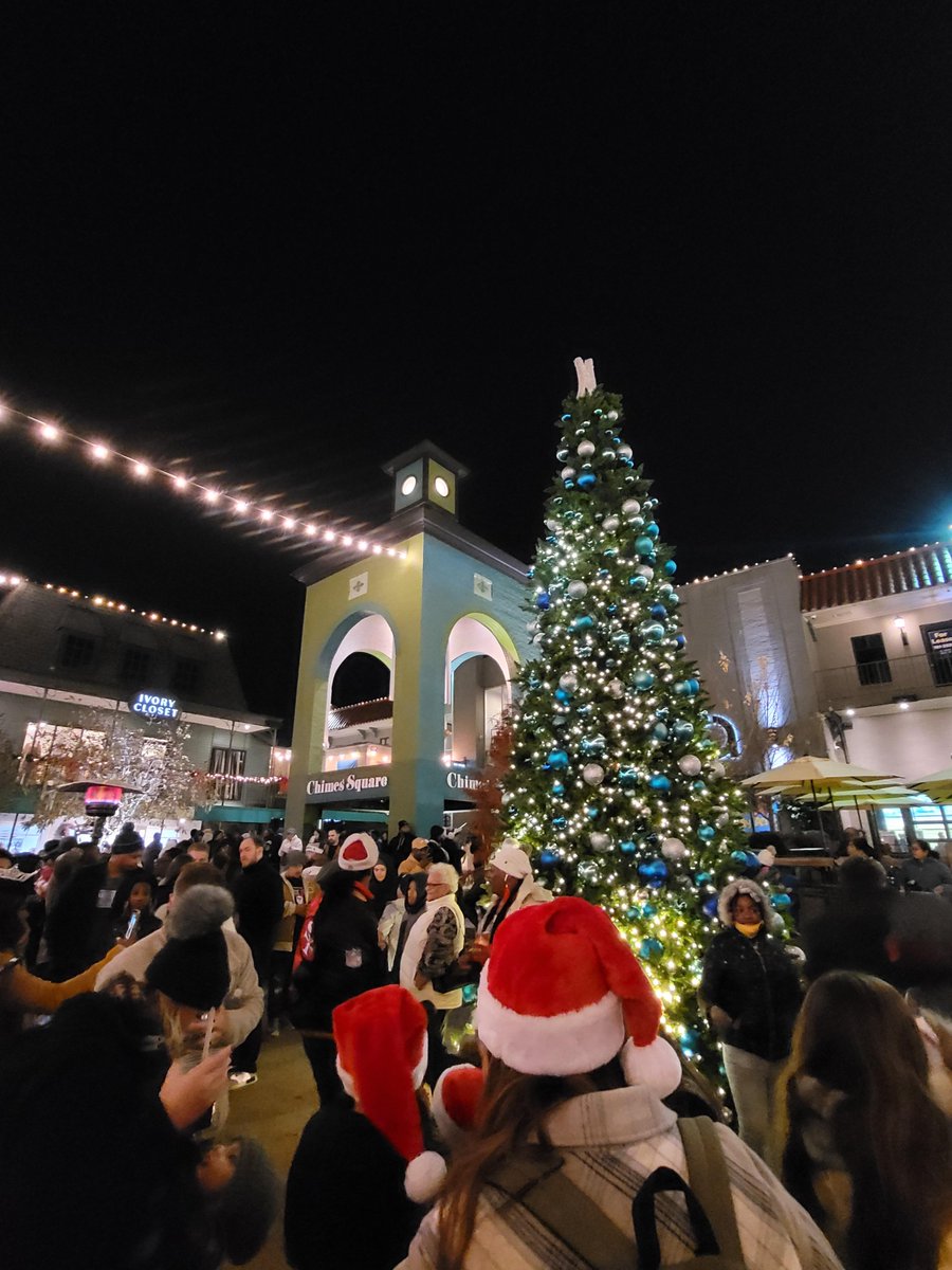 Our Tree Lighting is TOMORROW! Join us at Overton Square on Sat Dec 2 from 5-7pm! 🎅 Meet Santa! 🕶️ Free light-up glasses, headbands, and wands! ❄️ Play in the 'snow'! 🤩 Face painting! 🎶 Deep Roots and the Snowden School Choir! 🍹 @tipsytumbler901! ❤️ Support @LeBonheurChild!