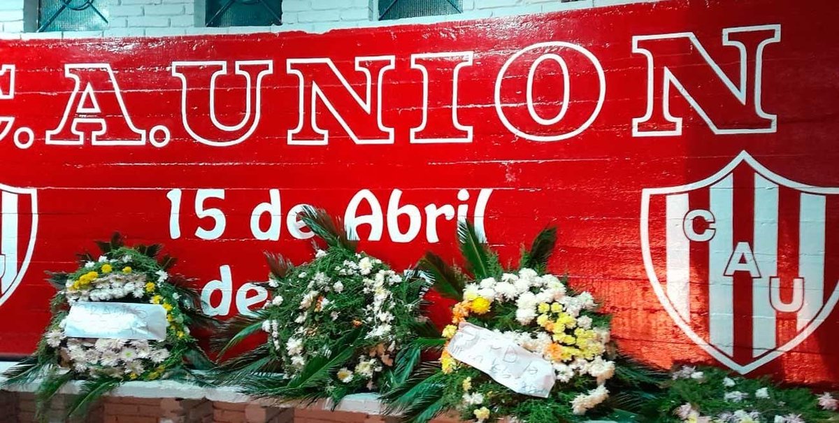 retwittengue's tweet photo. Este fue el verdadero contra todos. Quisieron, nos picaron el boleto pero les salio mal y no pudieron. Vayan  a hacerse los victimas y a inventarse enemigos y epica a la concha de sus madres. 

Union, SIEMPRE 🇵🇪 https://t.co/QvmZiBb4Sd