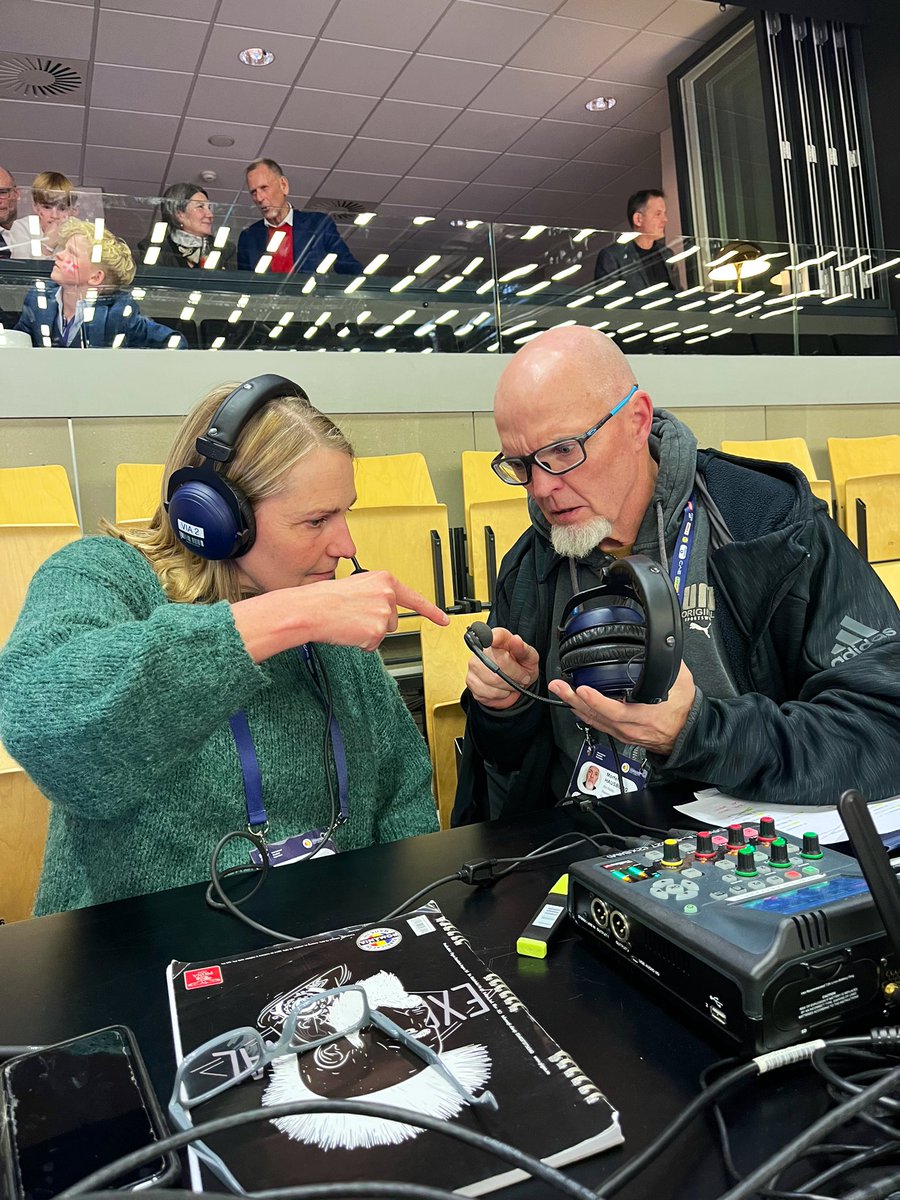 HausborgDR's tweet photo. Jeg har ikke været ude for at kommentere siden… Ja, jeg kan sgu ikke engang huske hvornår. Gør nu comeback under VM med Helle Thomsen som makker. Og heldigvis kan hun minde mig om ting, som jeg har glemt. #Rusten https://t.co/m2C4MOrwJv