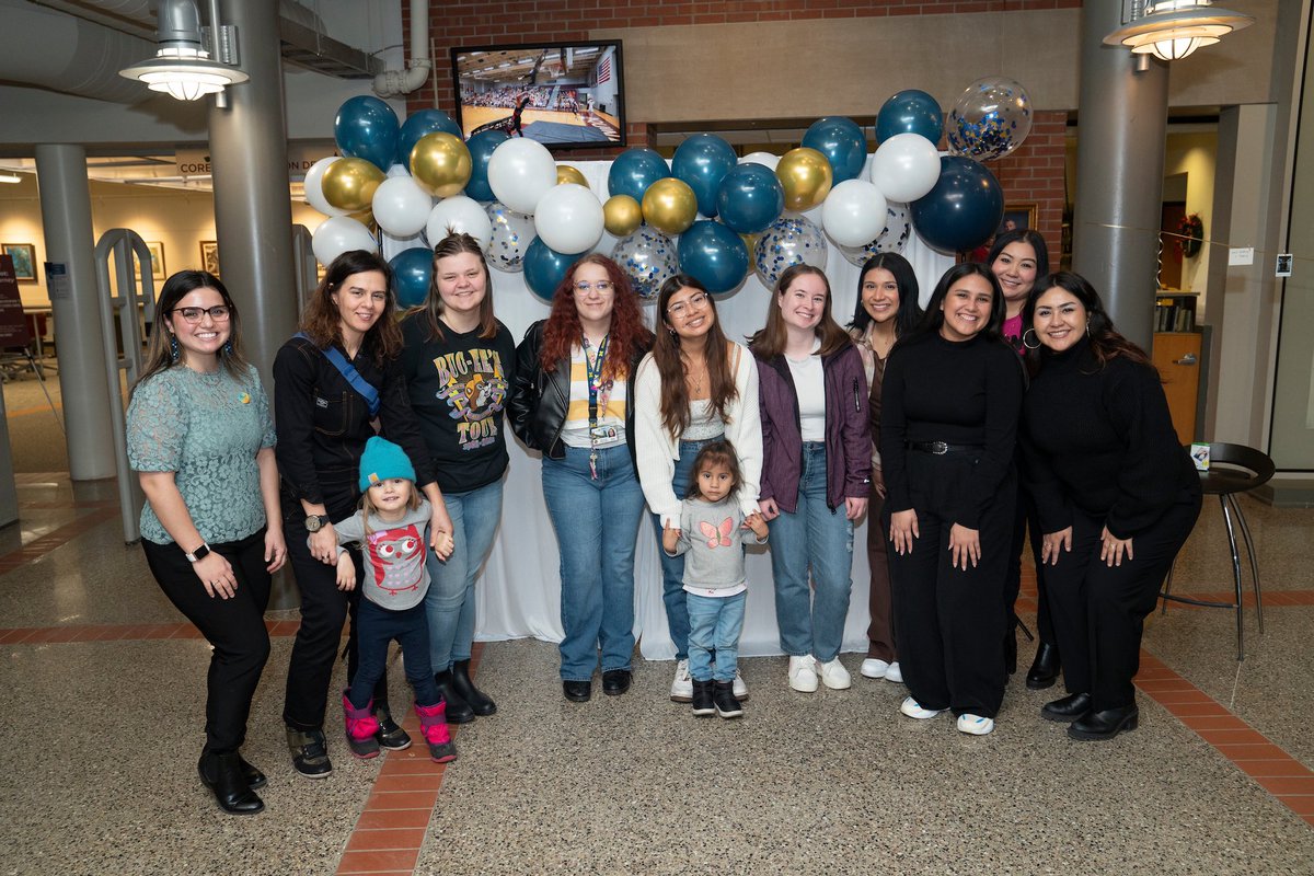 AquinasCollege's tweet photo. Week in Pictures: December 1, 2023 #AQSaints https://t.co/BeKYp26jGJ