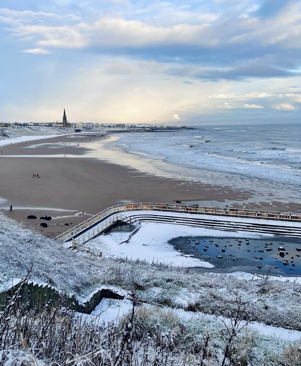 amandagibbons's tweet image. Happy December….❤️#theresnoplacelikehome #longsands #priorycastle #tynemouth #grateful🫶🙏
