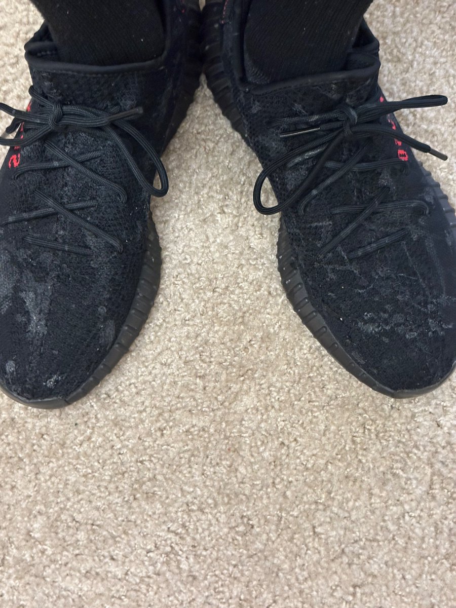 smelly_kicks's tweet photo. I finally got my first pair of Yeezys. I received these from a sexy basketball player. As you can see, they have been getting lots of love from me 😈💦

#sneakercum #cumonsneakers #sneakerfetish #adidas #yeezy #size13 https://t.co/ZrywMKokAv