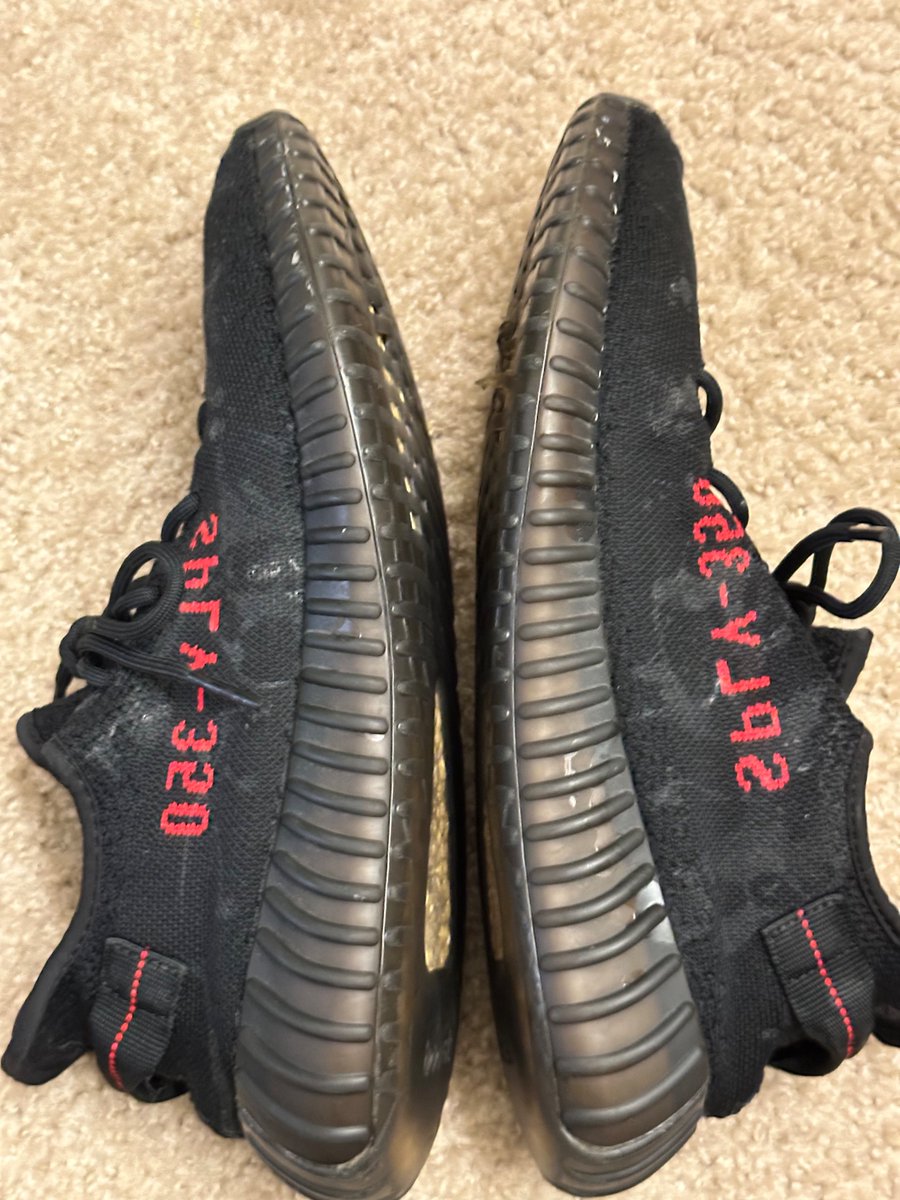 smelly_kicks's tweet photo. I finally got my first pair of Yeezys. I received these from a sexy basketball player. As you can see, they have been getting lots of love from me 😈💦

#sneakercum #cumonsneakers #sneakerfetish #adidas #yeezy #size13 https://t.co/ZrywMKokAv