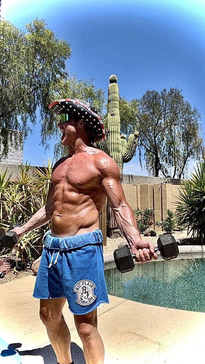 I prefer outdoor sunny workouts than going to the gym. Who's on my team?