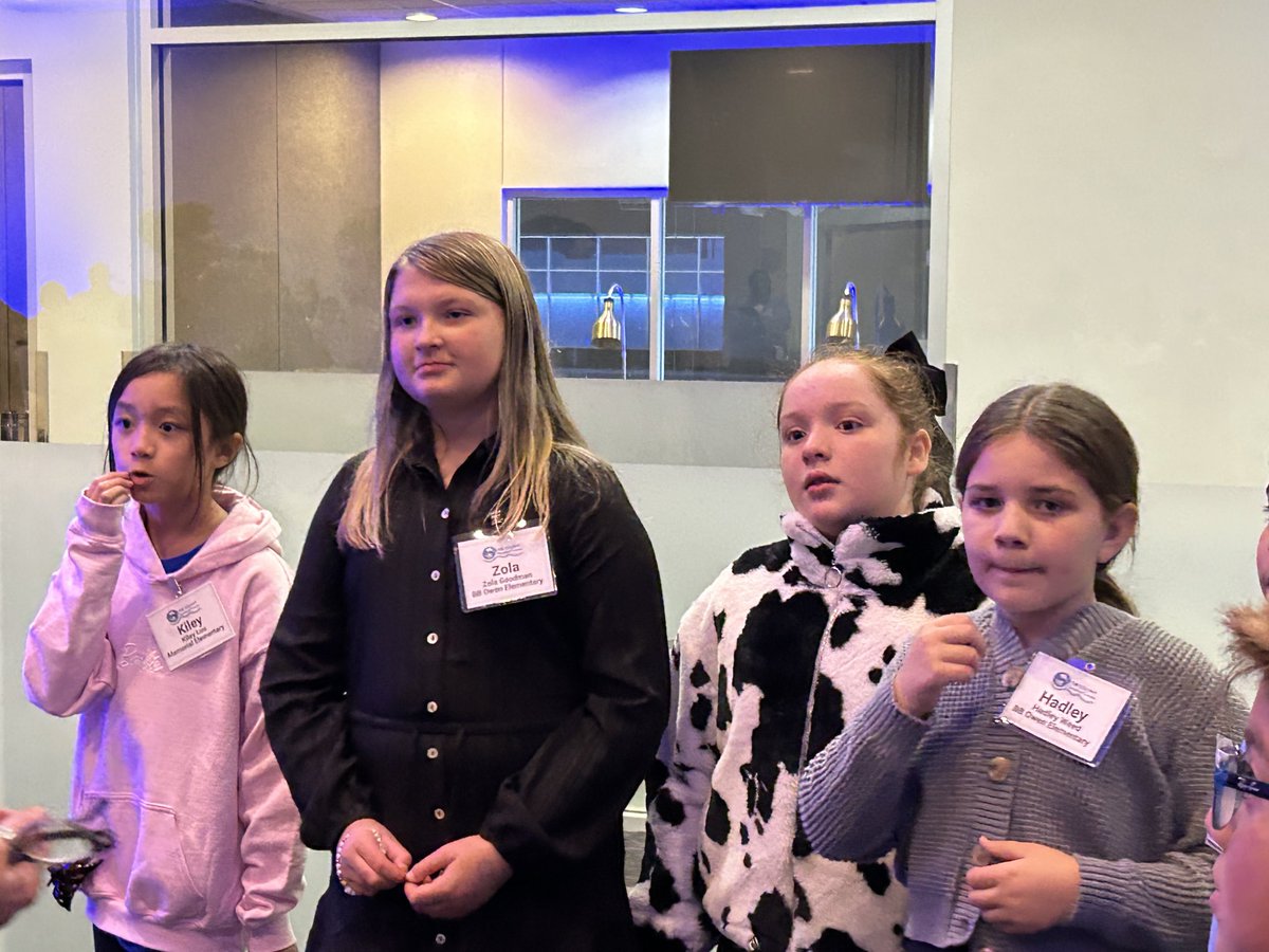 Leadership Lunch today with ⁦<a href="/BBOwenES/">BB Owen Elementary</a>⁩ student council members. Thank you ⁦<a href="/TheColonyTX/">The Colony Chamber</a>⁩ for hosting. #BBOPride