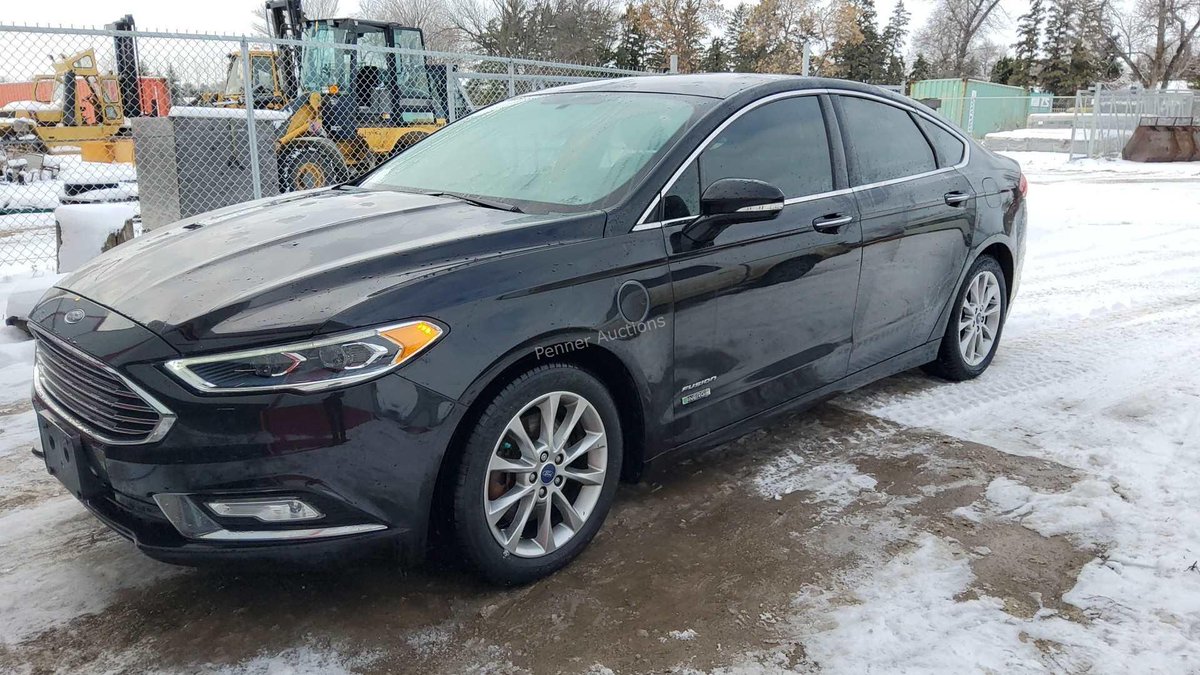 pennerauctions's tweet photo. Unreserved Auction December 7th 
Steinbach, MB
Bid now at https://t.co/RSDisCQ8mU https://t.co/DmQBCAbb2w