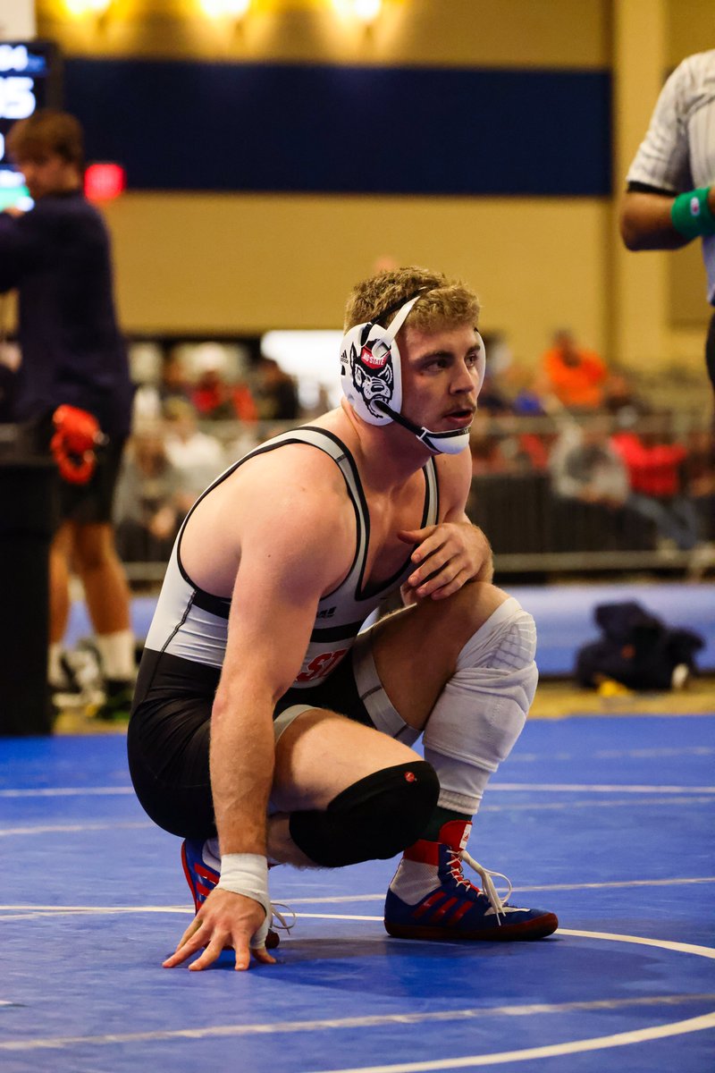 PackWrestle's tweet photo. 184 | Dylan Fishback def. C. Mielnik (Maryland) 18-3 in the round of 32
#PackMentality https://t.co/JwCzHT5SGz