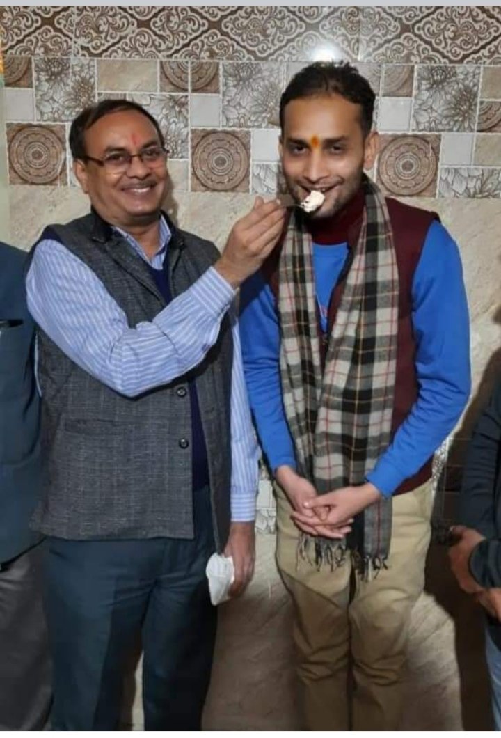 ijagdambasingh's tweet image. BJP विनोद नगर मंडल के पूर्व महामंत्री, विनोद नगर मंडल युवा मोर्चा के पूर्व अध्यक्ष एवं पूर्वांचल मोर्चा दिल्ली के प्रवक्ता प्रिय Mukesh Kumar Singh  (गोलू) को जन्मदिन की हार्दिक बधाई एवं शुभकामनाएं.
ईश्वर आप को स्वस्थ, सुखी एवं प्रसन्न रखे.
#happybirthday 
#mukeshkumarsingh