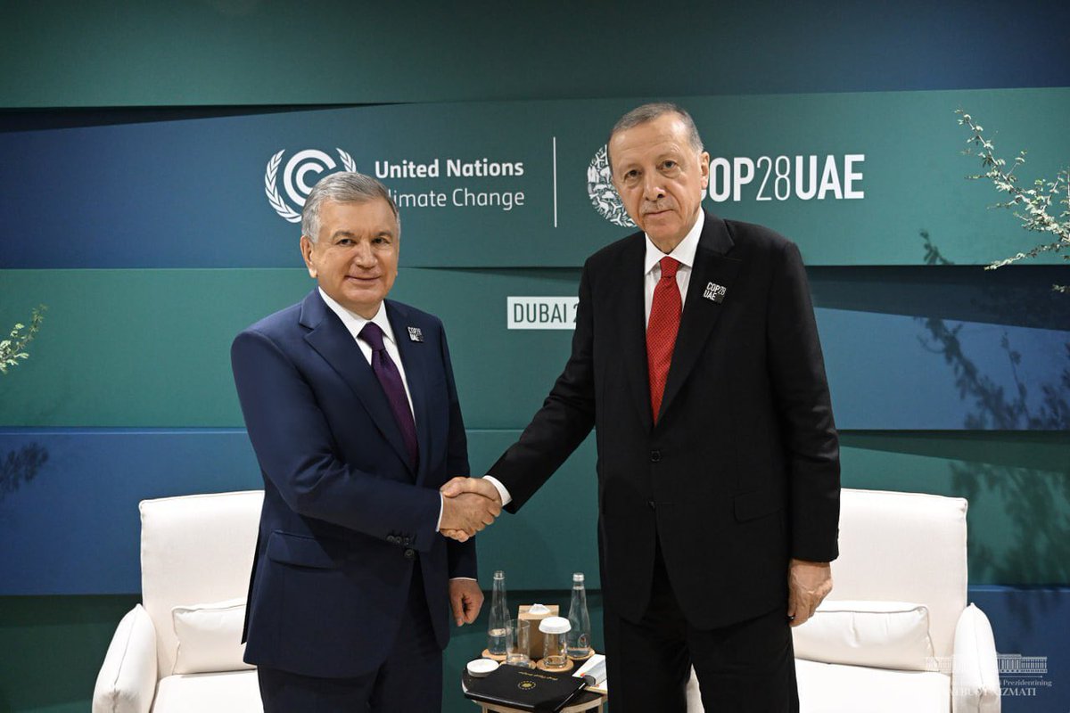 FM_Saidov's tweet photo. The agenda of the negotiations of the Presidents of #Uzbekistan and #Turkiye H.E Shavkat Mirziyoyev and H.E. @RTErdogan covered further promotion of projects and programs of bilateral cooperation, as well as the schedule of upcoming events.
***
O‘zbekiston Respublikasi Prezidenti Shavkat Mirziyoyev Janobi Oliylari va Turkiya Prezidenti Rejep Tayyip Erdog‘an Janobi Oliylari o‘rtasida bo‘lib o‘tgan muzokalar kun tartibidan qo‘shma investitsiya loyihalarini ilgari surish va bo‘lajak tadbirlar rejasini muhokama qilish kabi masalalar o‘rin oldi.
