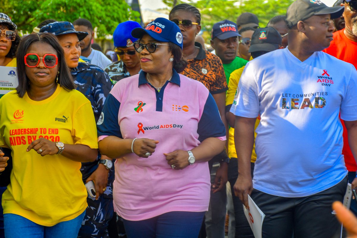 OkoiEsther4's tweet image. Today we joined the rest of the World to mark the World AIDS Day. Together with the wife of the Cross River State Governor, Rev. Eyoanwan Bassey Otu we walked to say:
#GetTestedStayHealthy 
#WorldAIDSDay2023