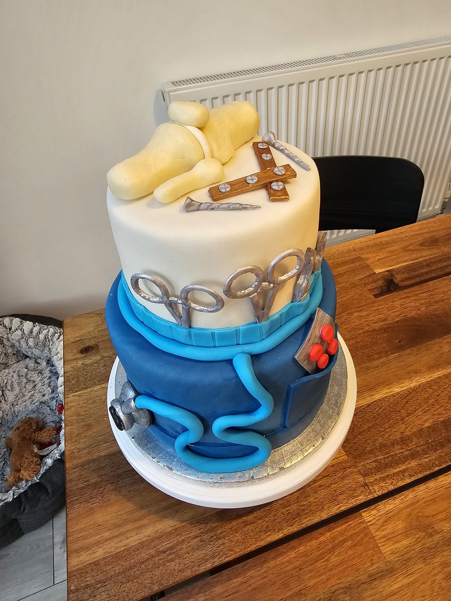 Erin L-S 🎵🩺 tweet media