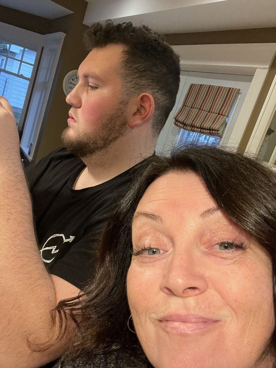 YstoneYstone's tweet image. This is how Benjamin Christmas Shops with Mom🎅🏻🎄#partsforcars #partsforsnowstuff #kitchencounter #airfryerpizzaforshoppinglunch 💙