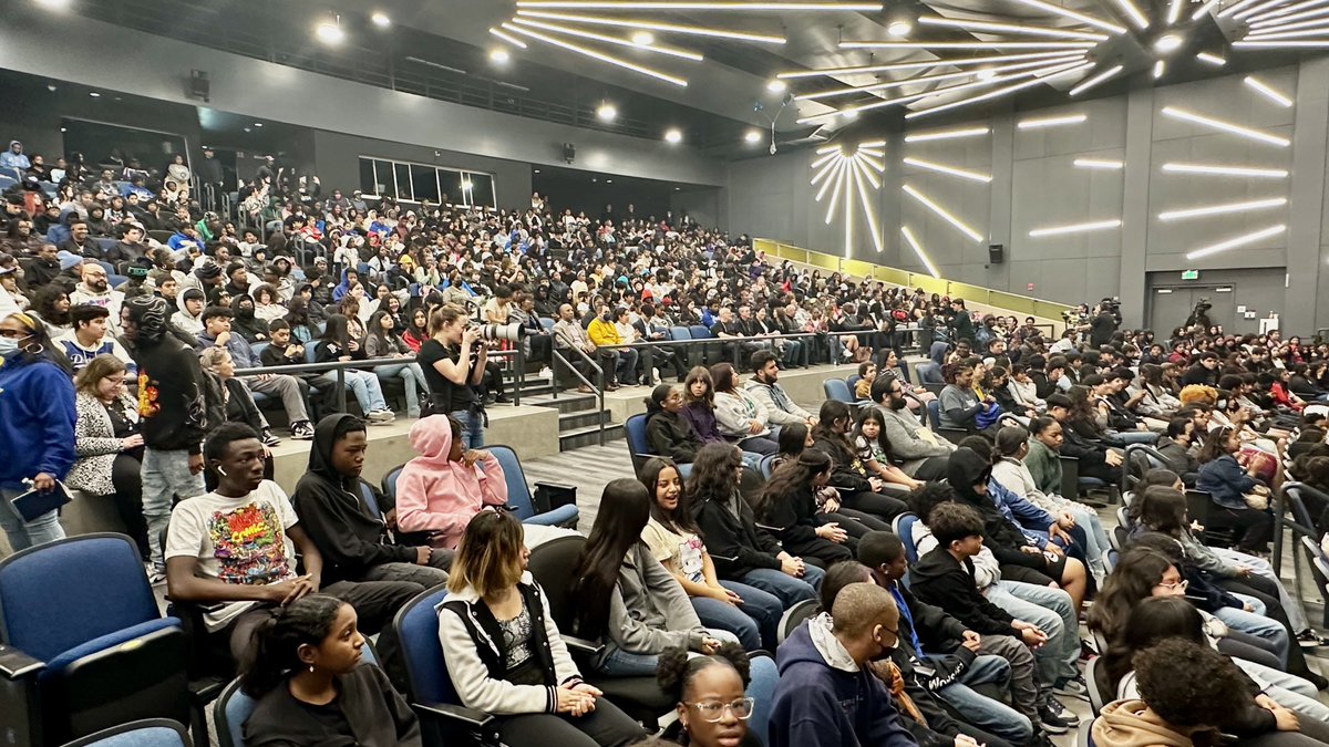LAUSDSup's tweet photo. “No matter what you do, do it with love.” Amazing advice on life, careers and commitment to service from the Repair Shop team, music teachers and LAUSD alumni (now an award-winning musician) at today’s screening at Crenshaw. Thanks to all for a wonderful event. https://t.co/6twymBB0KU