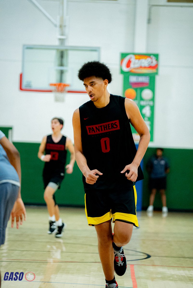 🧃Tim Finau showed a ton of juice today. 

College coaches looking for a big with soft touch, passing ability, and a back to basket game need to give this young man a call.