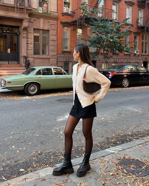 liftkits's tweet photo. Ladies Lift yourself up with an extra inch of height, longer legs, and booty lift in The Hidden Gem 1 Inch Shoe Lift! ✨ Good to wear with shoes like boots or high top sneaker. https://t.co/fPdfH7PzeD https://t.co/Di2GmKCcug