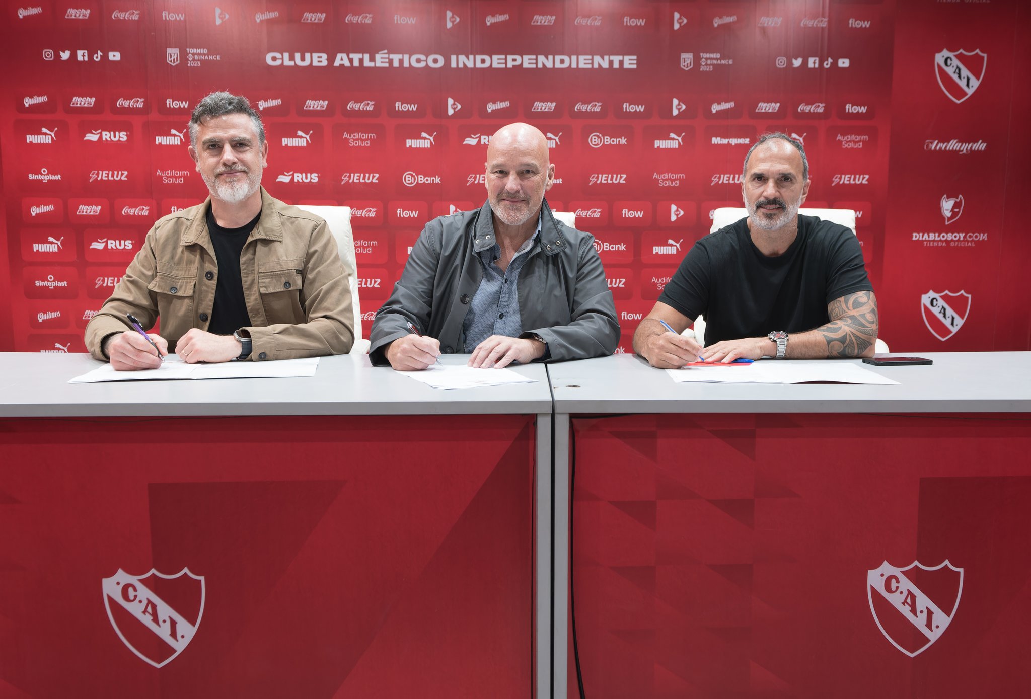 Club Atlético Independiente - ‪¡El sábado con cuota de julio al día!‬ ‪En  una hora comienza la reserva de bonos. Consultá tu estado en la Sede Digital  ➡️  ‪#TodoRojo 🔴‬