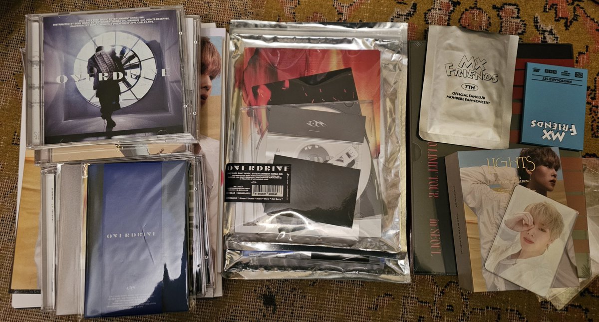 aprilsbunny's tweet image. Once again thank you so much @imxinterstellar ! I may have forgot to send info about the Unseen unsealed albums but now I know that my Hyungwon curse is still there 😁 💚

#imxinterstellarproofs