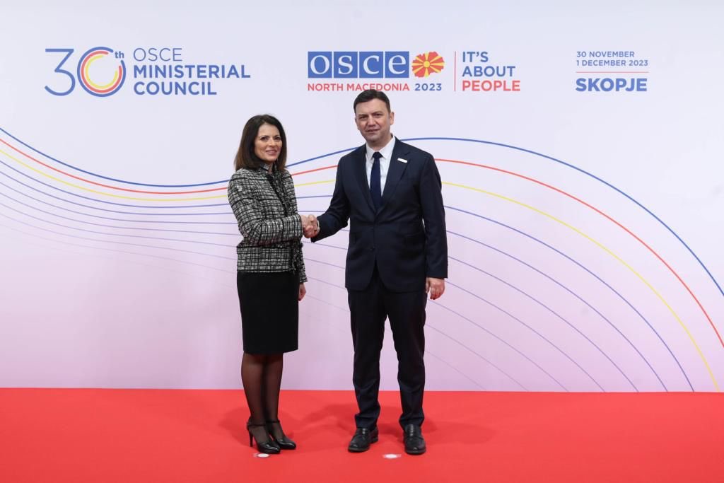 Thank you Minister @Bujar_o for your tireless work and leadership during @OSCECiO as well for the excellent organization and positive outcomes of #OSCEMC2023 As I stated in my speech, Andorra’s support to the Organization remains unwavering. (1/2)