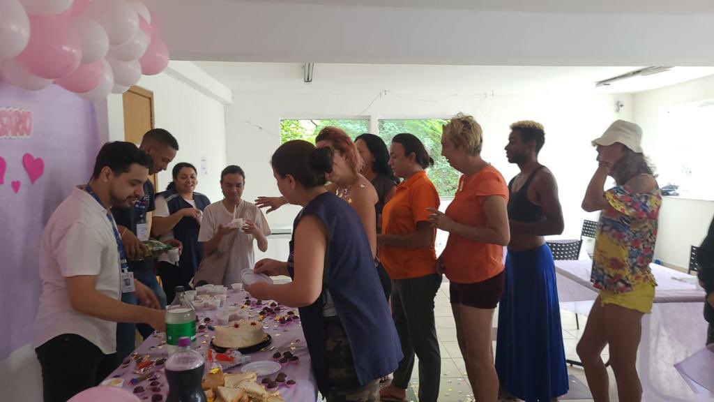 alinadurso's tweet photo. VAMOS AJUDAR A CASA FLORESCER 2 

A casa como venho avisando nos últimos dias, está SEM PROTEÍNAS para as alimentações, até agora muitos posts e pouquíssimas doações 

Estamos em período de fim de ano, vamos tornar um pouco mais confortável pra elas?♥️

pix:traviarcado@gmail.com https://t.co/mO0ipCCRNU